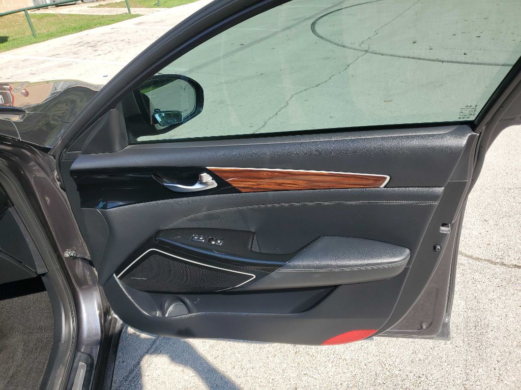 2017 Kia Cadenza Image 27