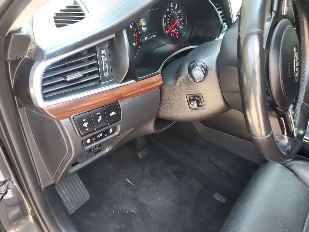 2017 Kia Cadenza Image 29