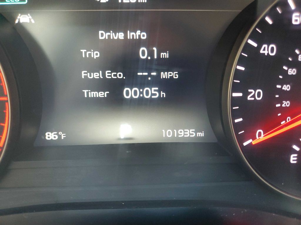 2017 Kia Cadenza Image 31