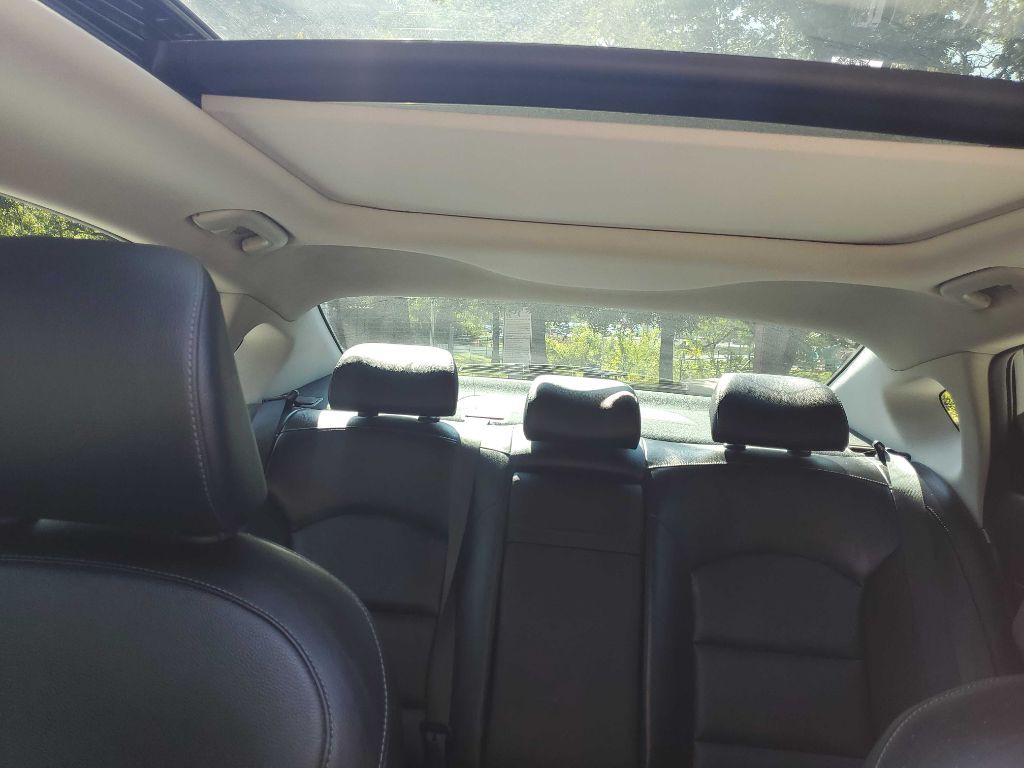2017 Kia Cadenza Image 40