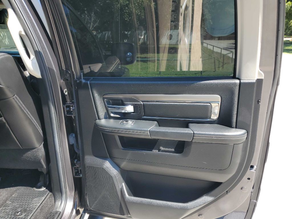 2014 RAM 1500 Image 30