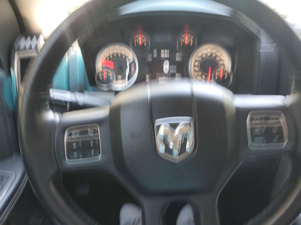 2014 RAM 1500 Image 38