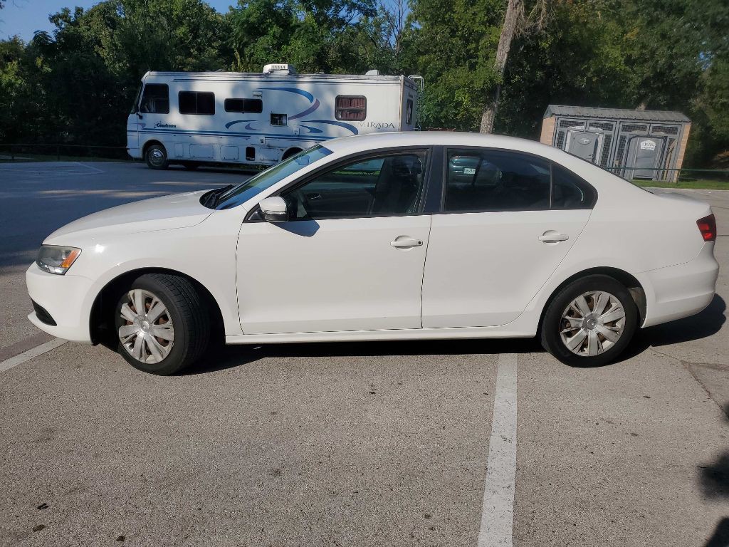 2012 Volkswagen Jetta Image 3