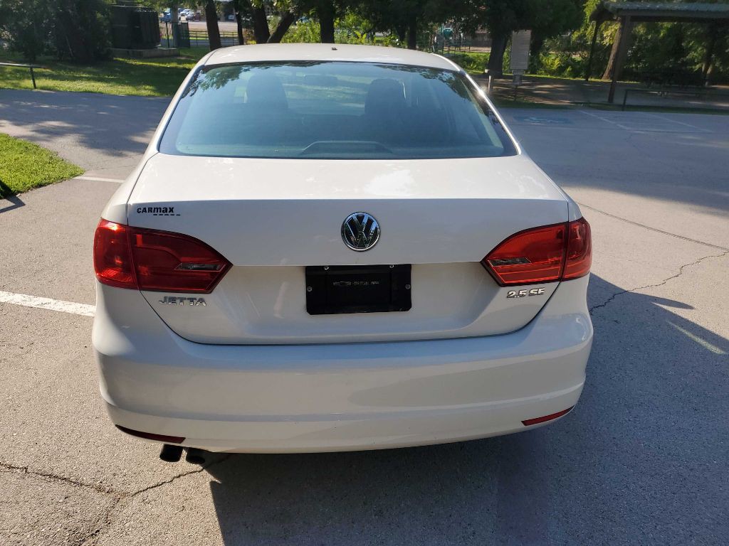 2012 Volkswagen Jetta Image 5