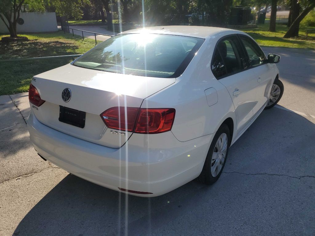 2012 Volkswagen Jetta Image 6