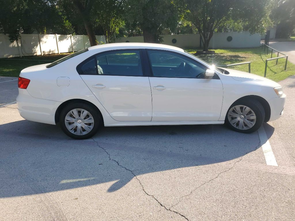 2012 Volkswagen Jetta Image 7