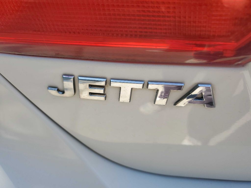 2012 Volkswagen Jetta Image 12