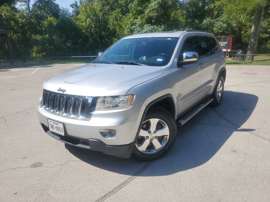 2012 Jeep Grand Cherokee Image 2