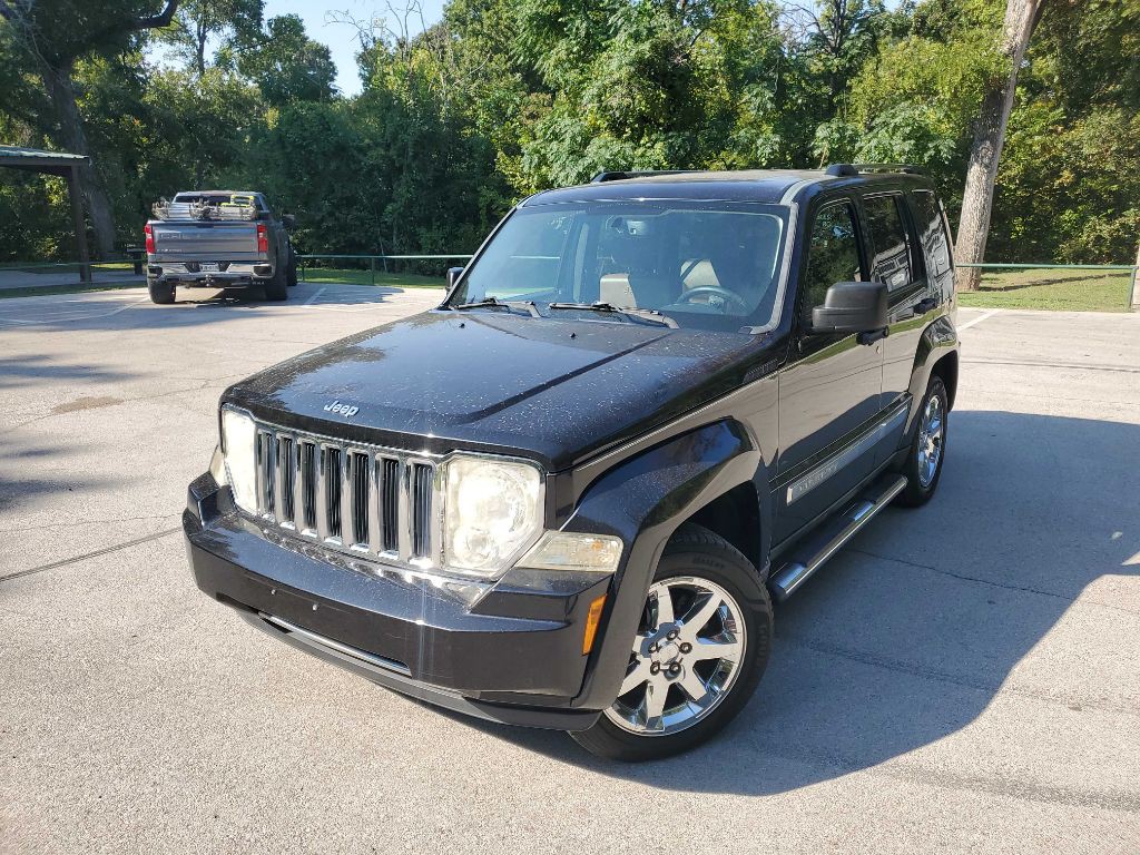 2012 Jeep Liberty Image 2