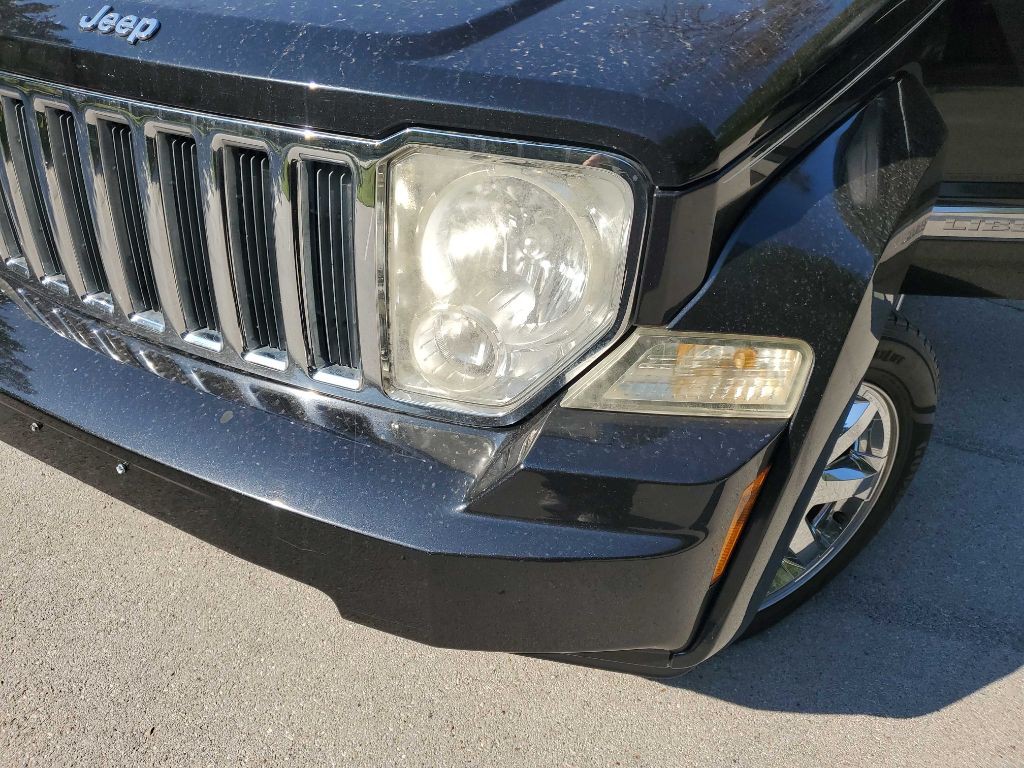 2012 Jeep Liberty Image 11
