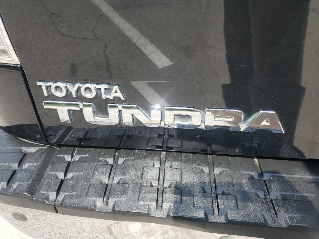 2011 Toyota Tundra Image 17