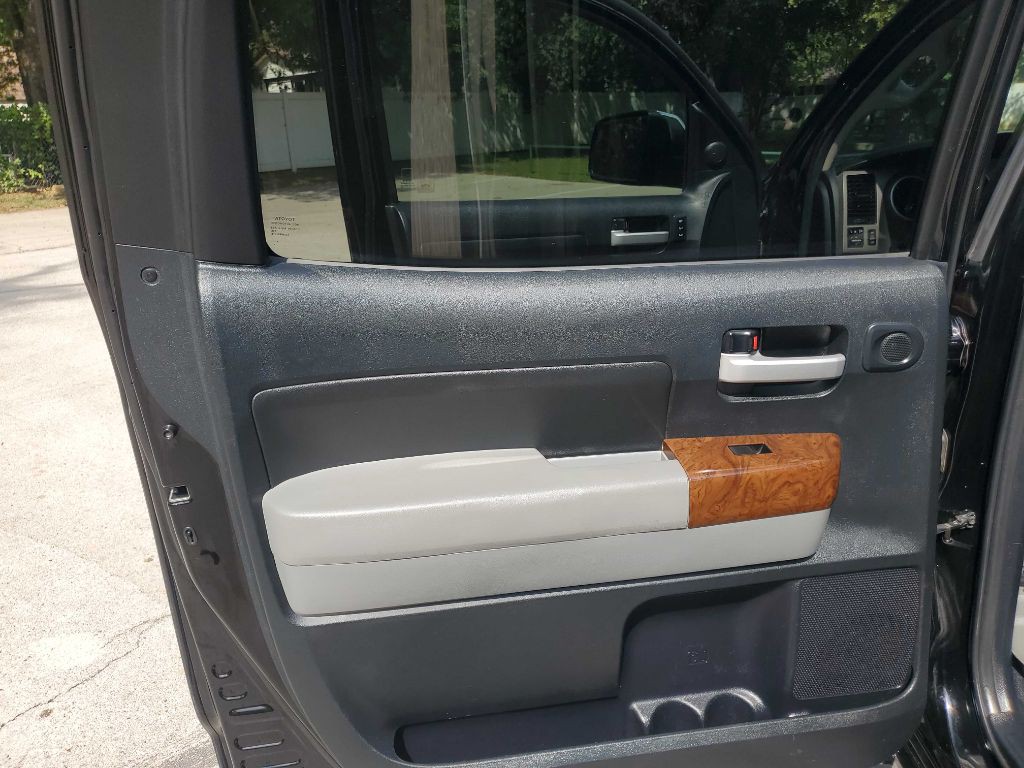 2011 Toyota Tundra Image 25