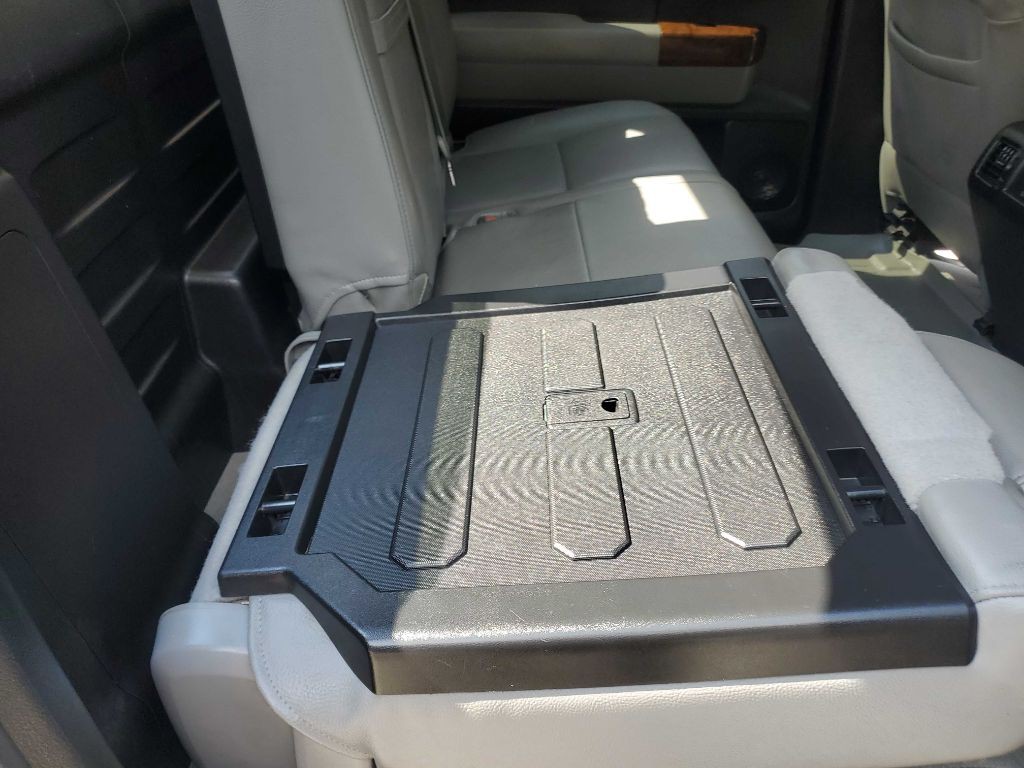 2011 Toyota Tundra Image 34