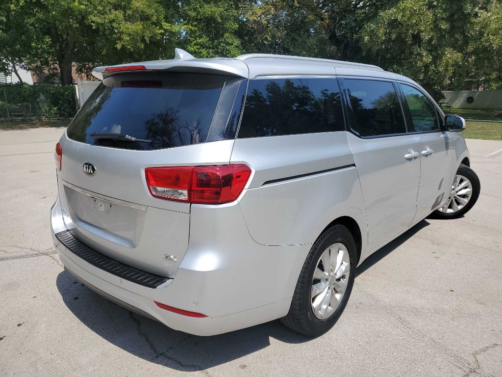 2016 Kia Sedona Image 6