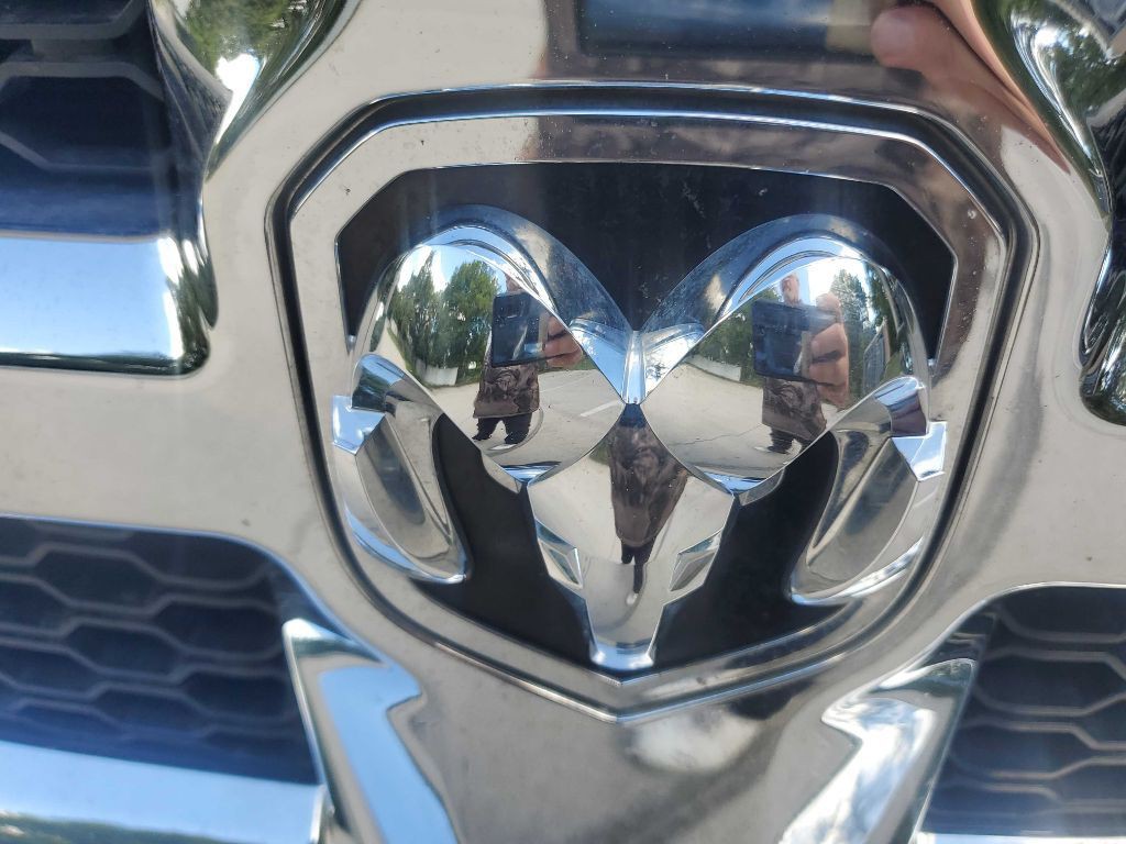 2015 RAM 2500 Image 10