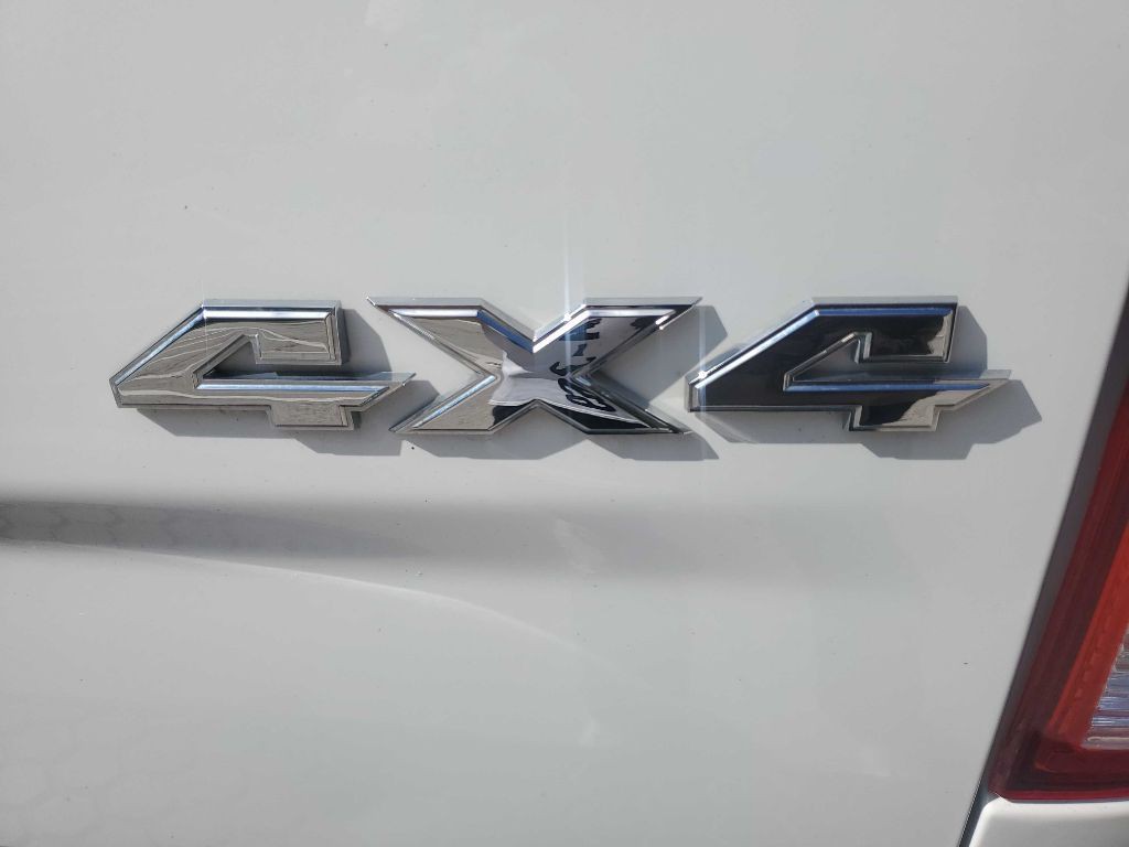 2015 RAM 2500 Image 17
