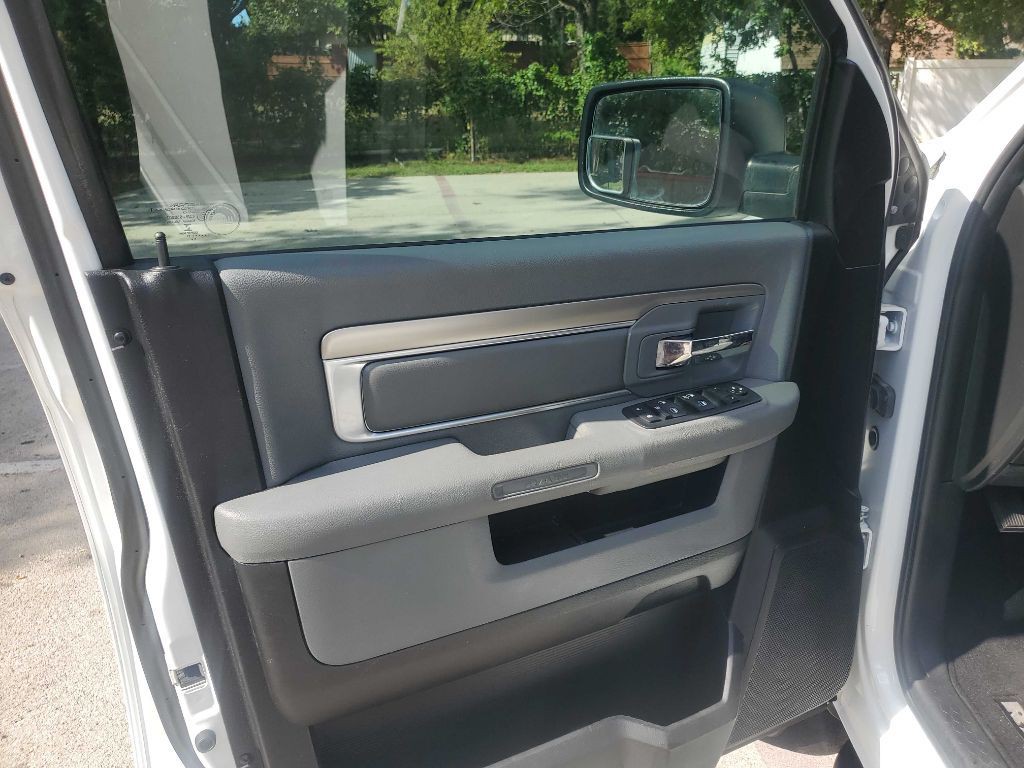 2015 RAM 2500 Image 19