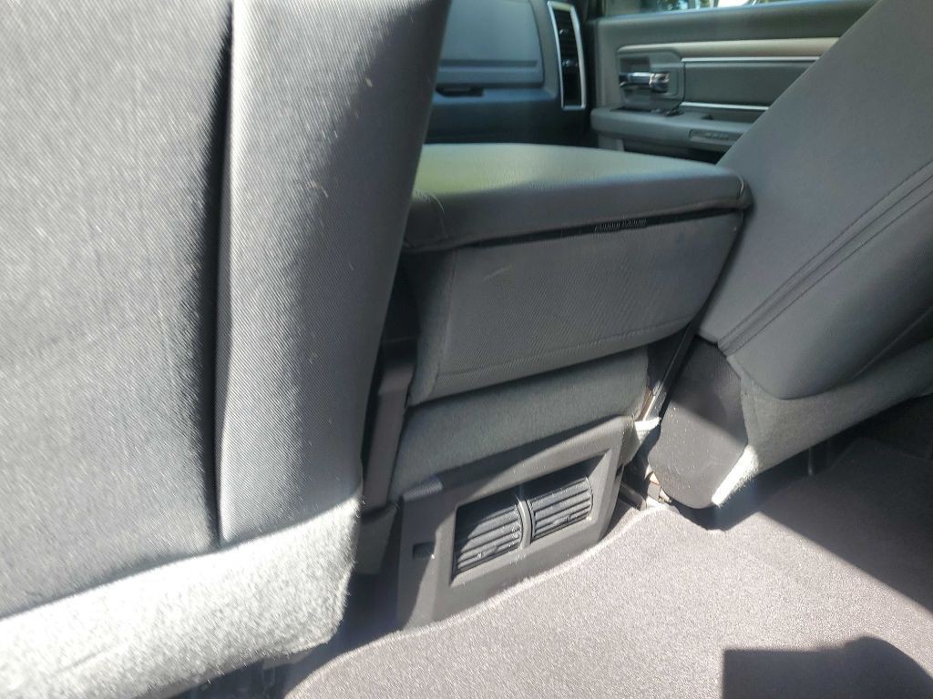 2015 RAM 2500 Image 24