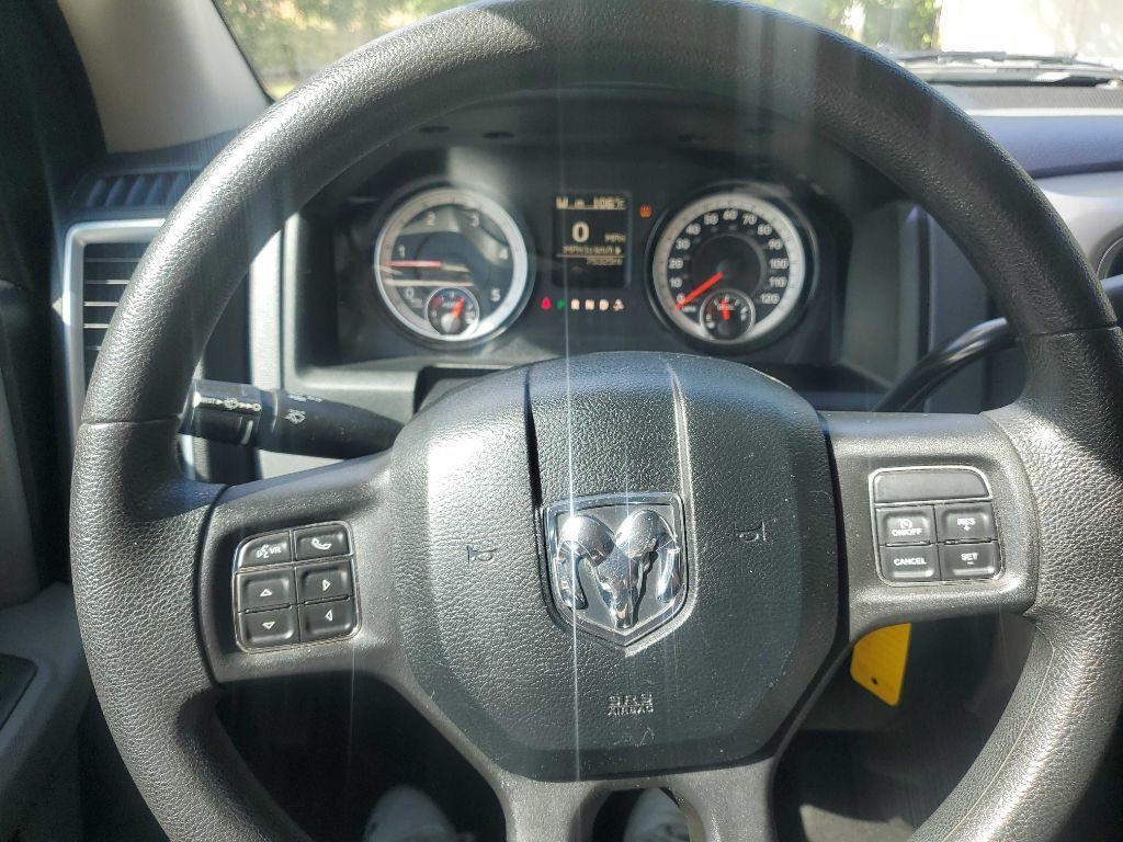 2015 RAM 2500 Image 30