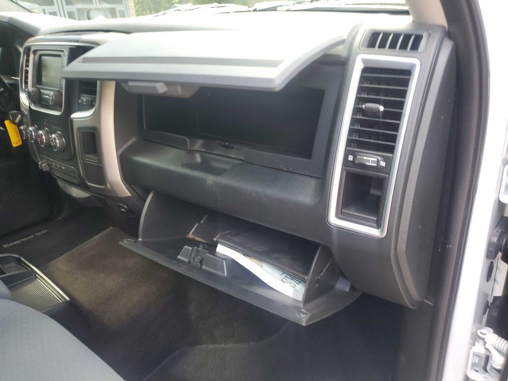 2015 RAM 2500 Image 34