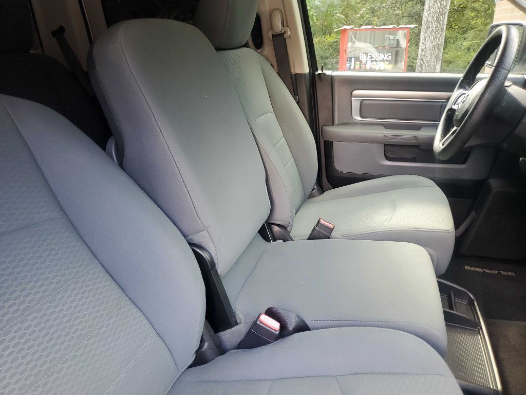 2015 RAM 2500 Image 35