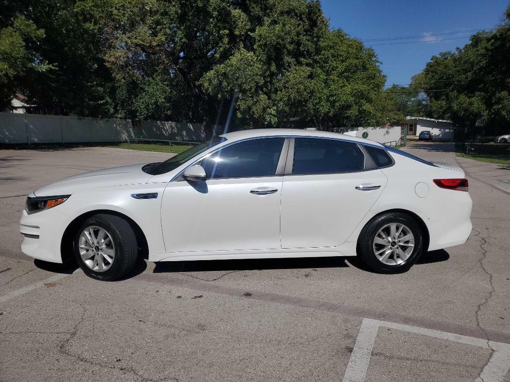 2018 Kia Optima Image 3