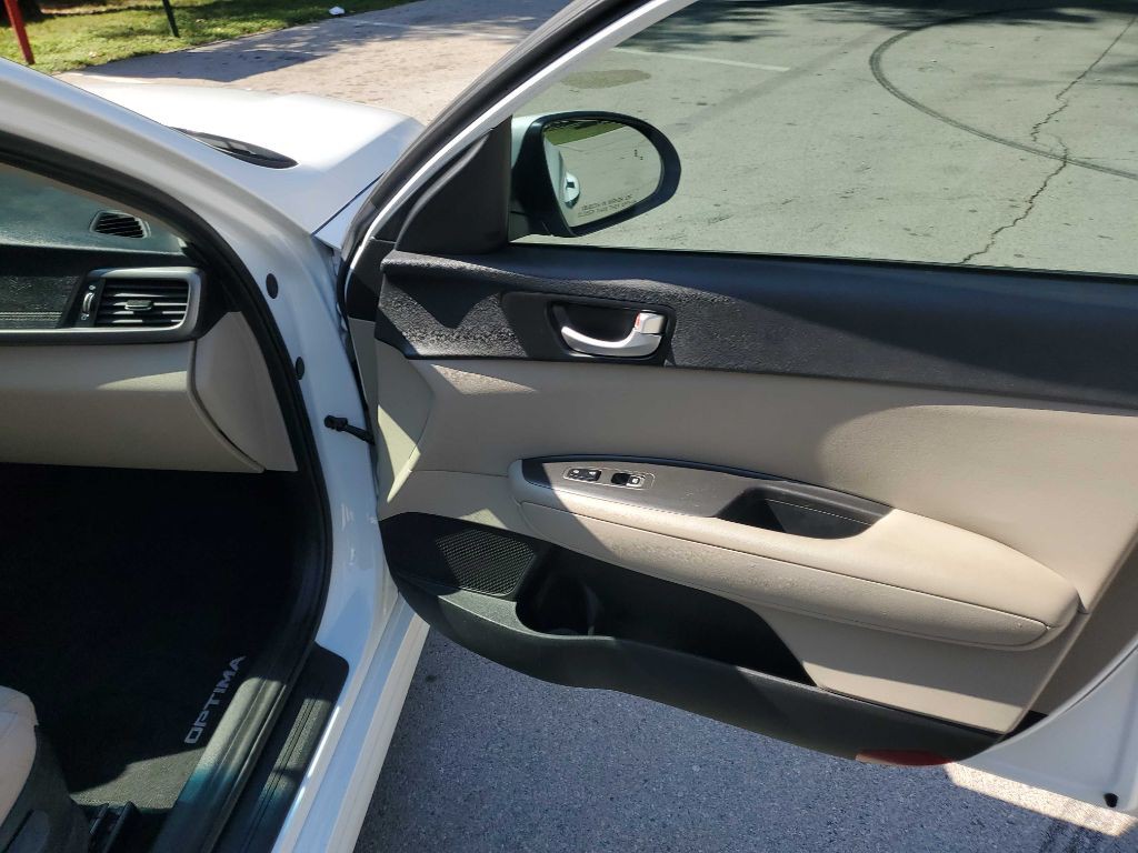 2018 Kia Optima Image 27