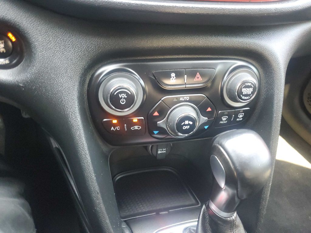 2015 Dodge Dart Image 33