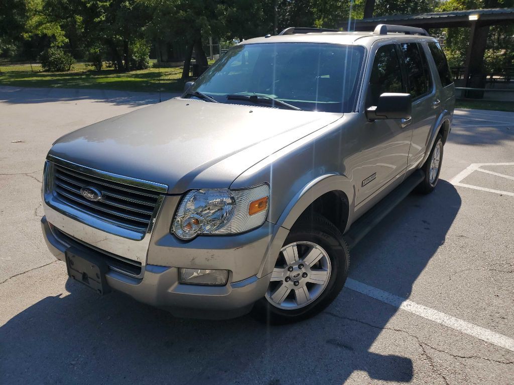 2008 Ford Explorer Image 2