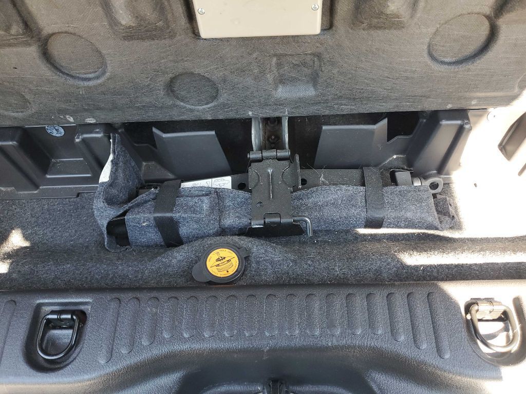 2008 Ford Explorer Image 28