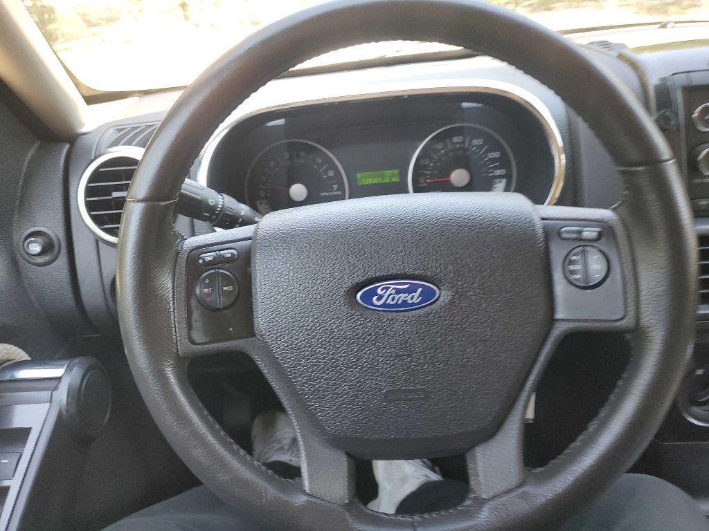 2008 Ford Explorer Image 34