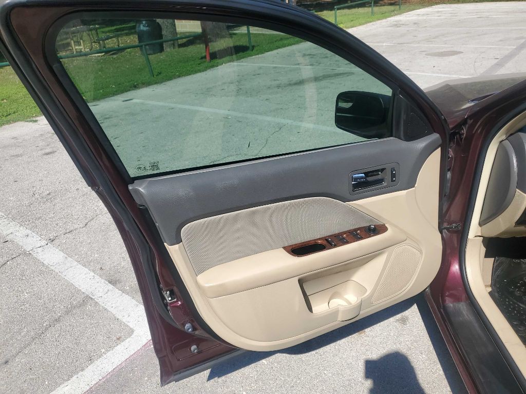 2012 Ford Fusion Image 16