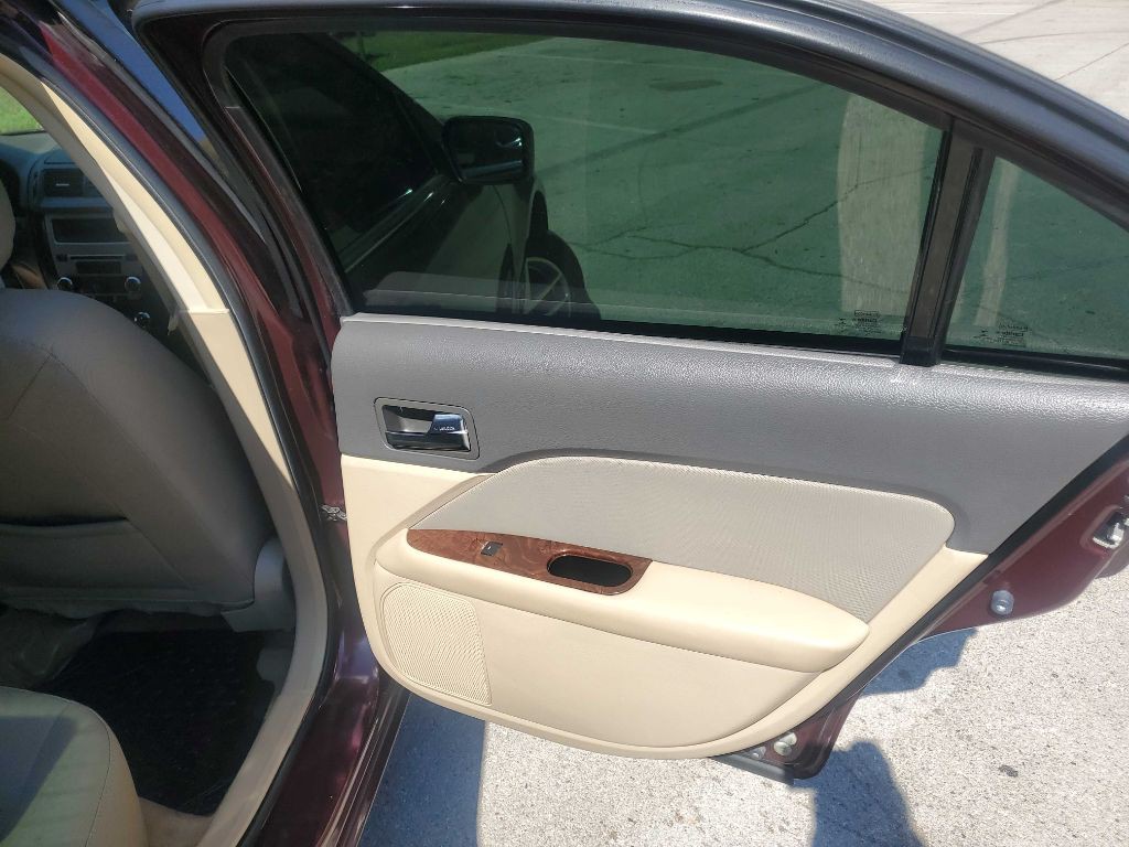 2012 Ford Fusion Image 24