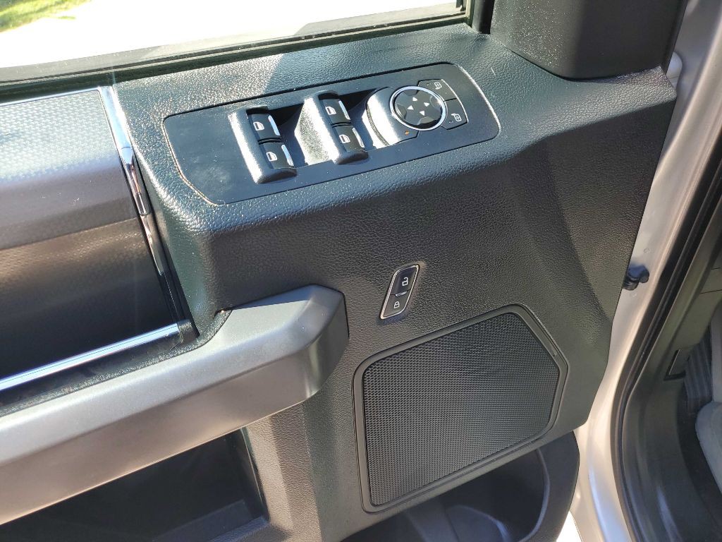 2015 Ford F-150 Image 21