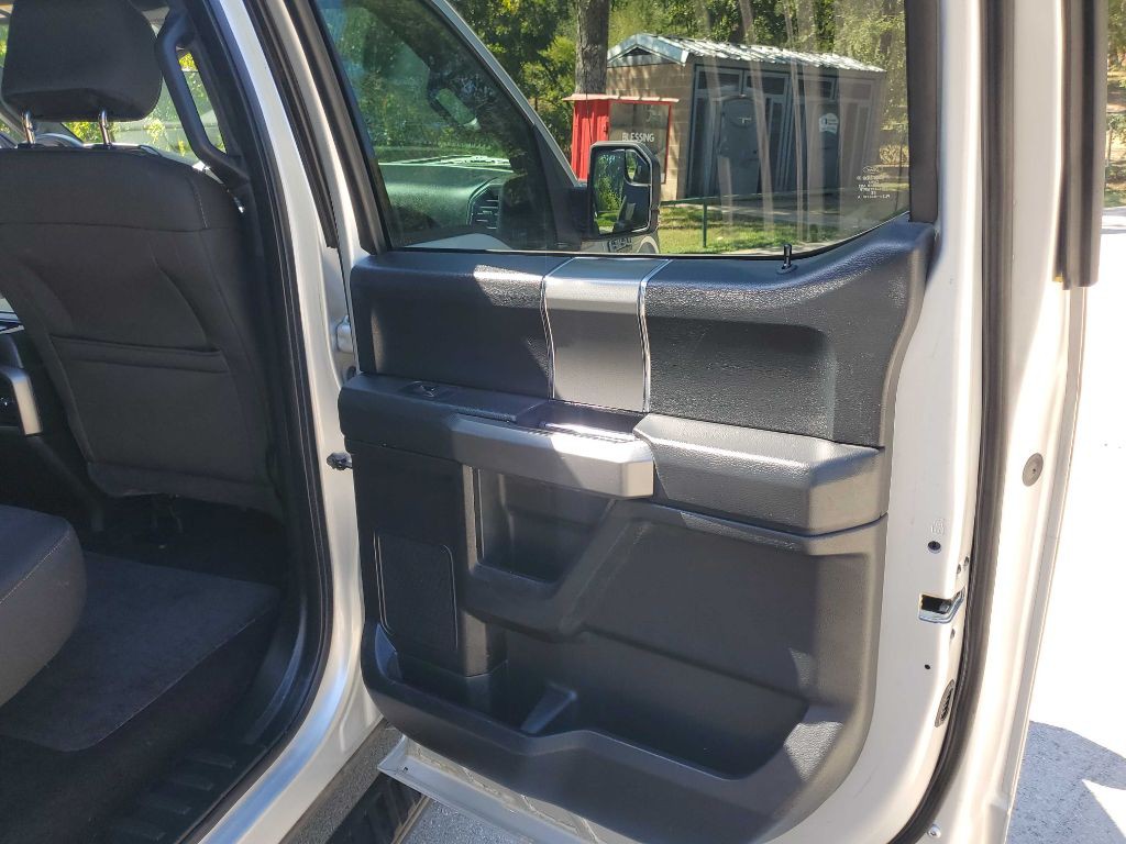 2015 Ford F-150 Image 30