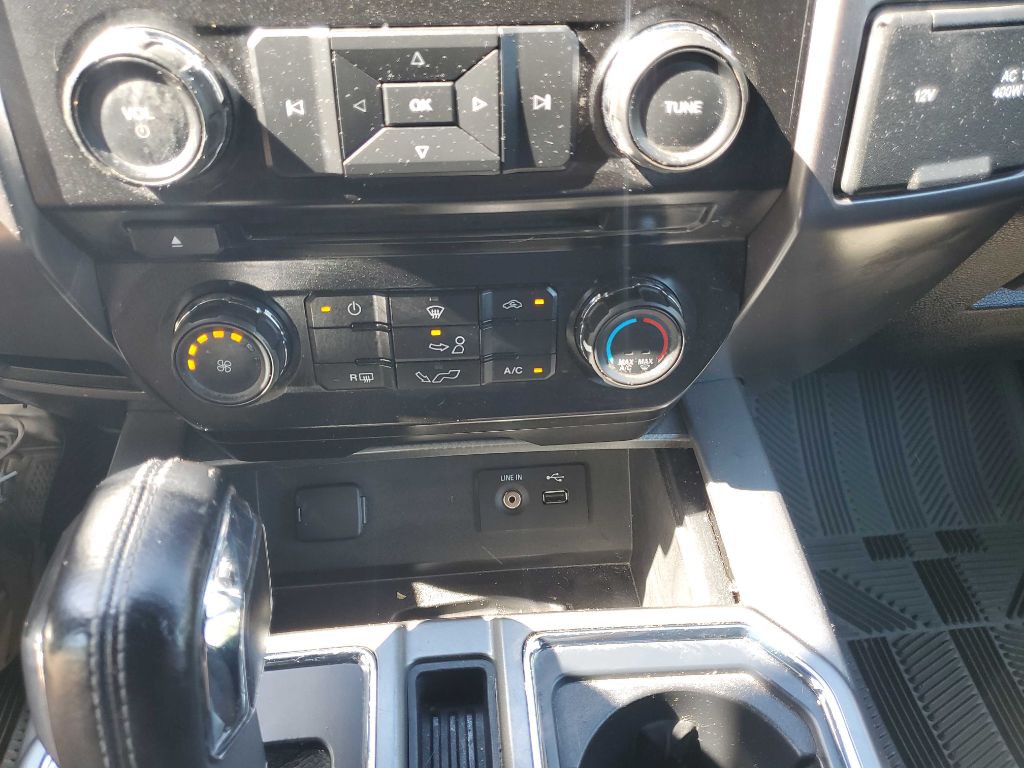 2015 Ford F-150 Image 38