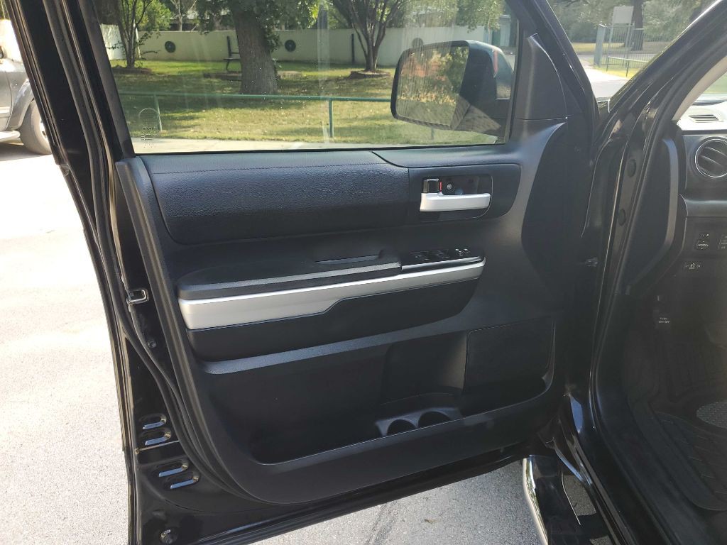 2014 Toyota Tundra Image 20
