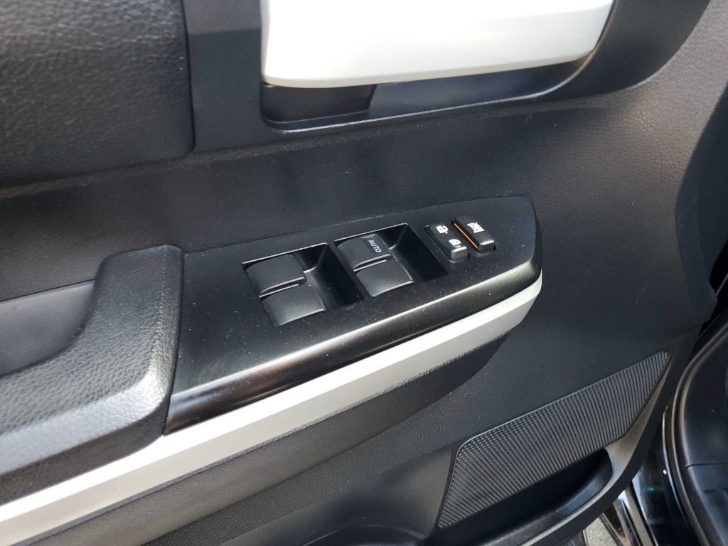 2014 Toyota Tundra Image 21