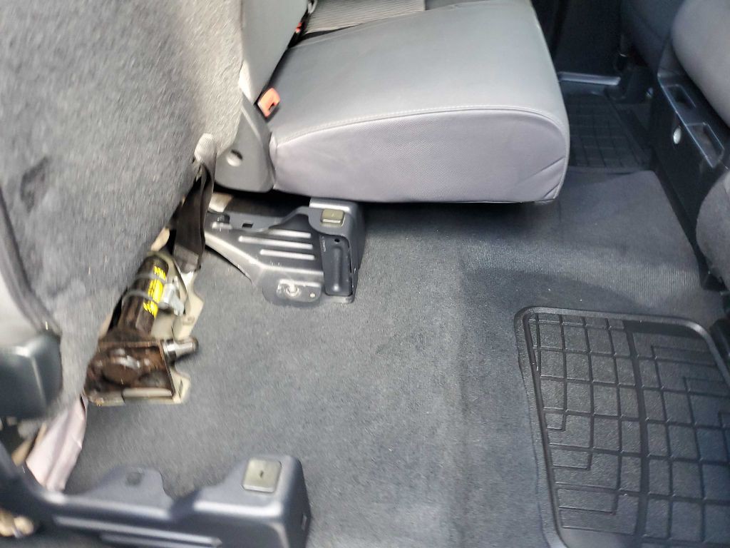 2014 Toyota Tundra Image 32