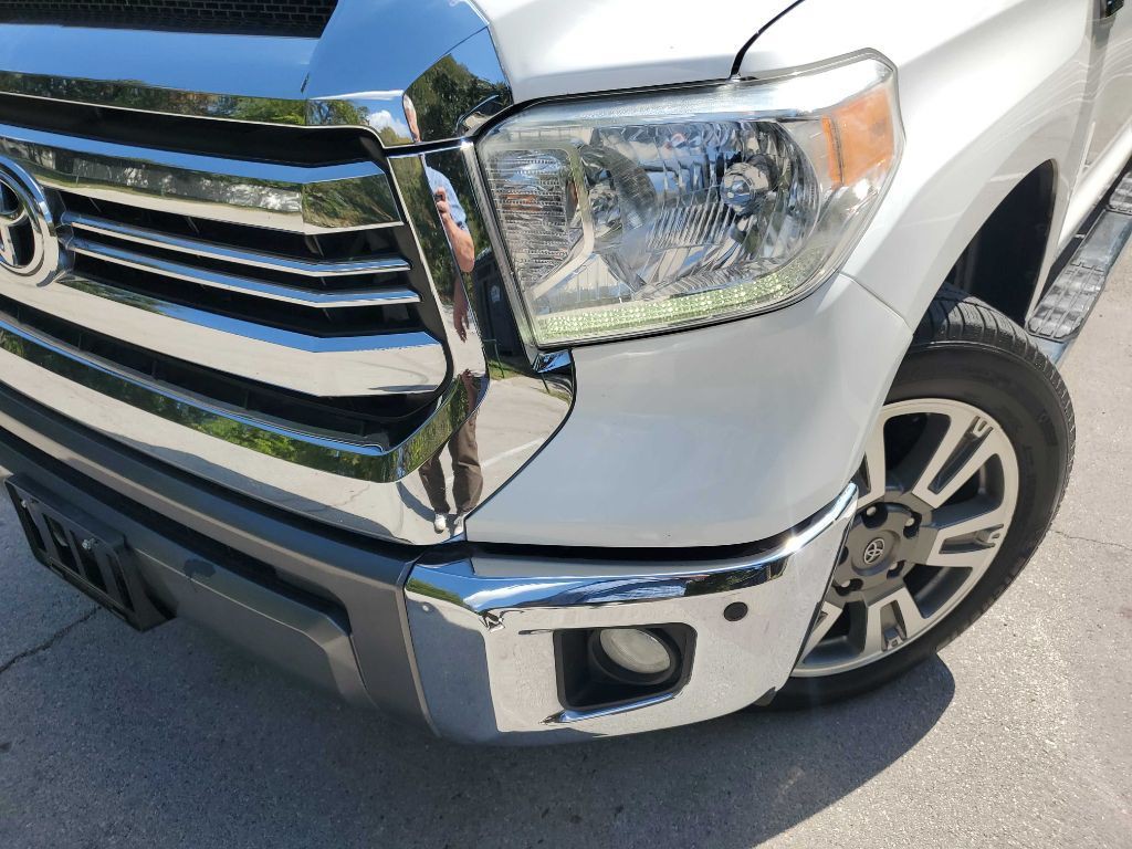 2016 Toyota Tundra Image 12