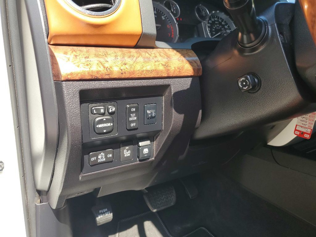 2016 Toyota Tundra Image 22