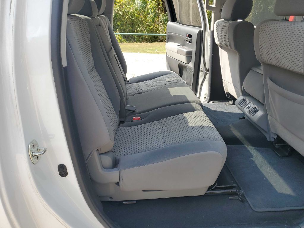 2012 Toyota Tundra Image 32