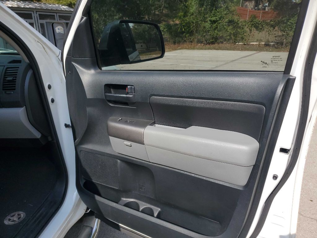 2012 Toyota Tundra Image 34