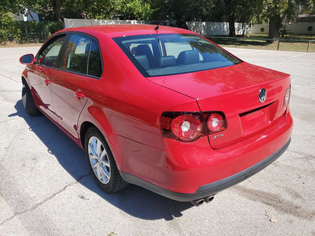 2010 Volkswagen Jetta Image 4