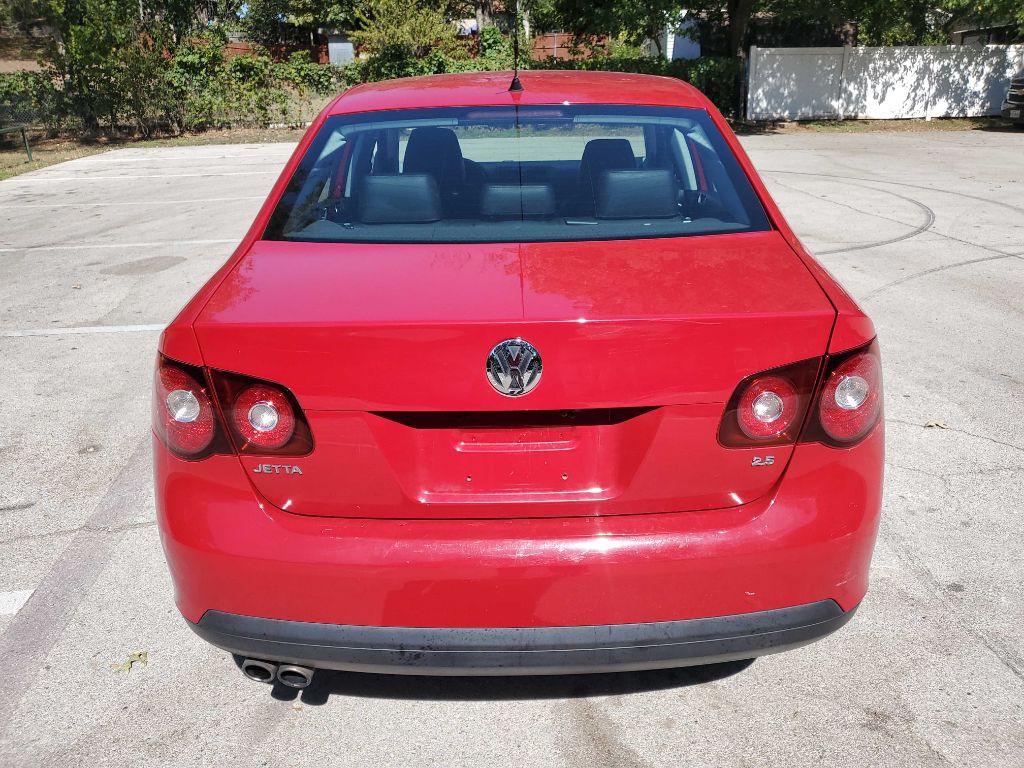 2010 Volkswagen Jetta Image 5