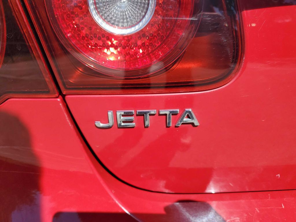 2010 Volkswagen Jetta Image 15