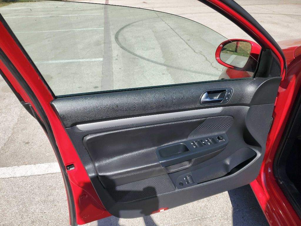 2010 Volkswagen Jetta Image 17