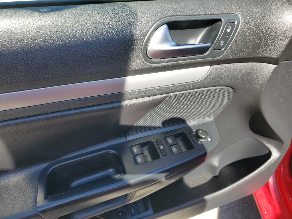 2010 Volkswagen Jetta Image 18