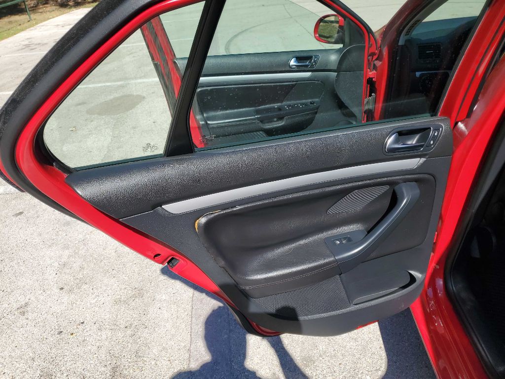 2010 Volkswagen Jetta Image 21