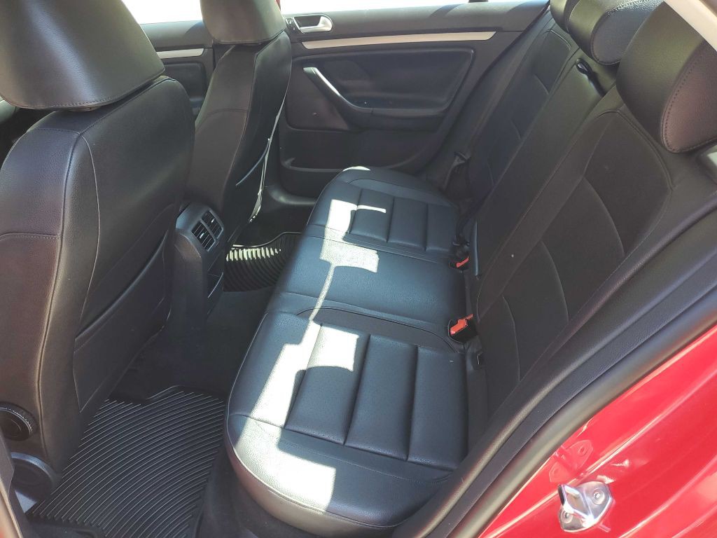 2010 Volkswagen Jetta Image 22